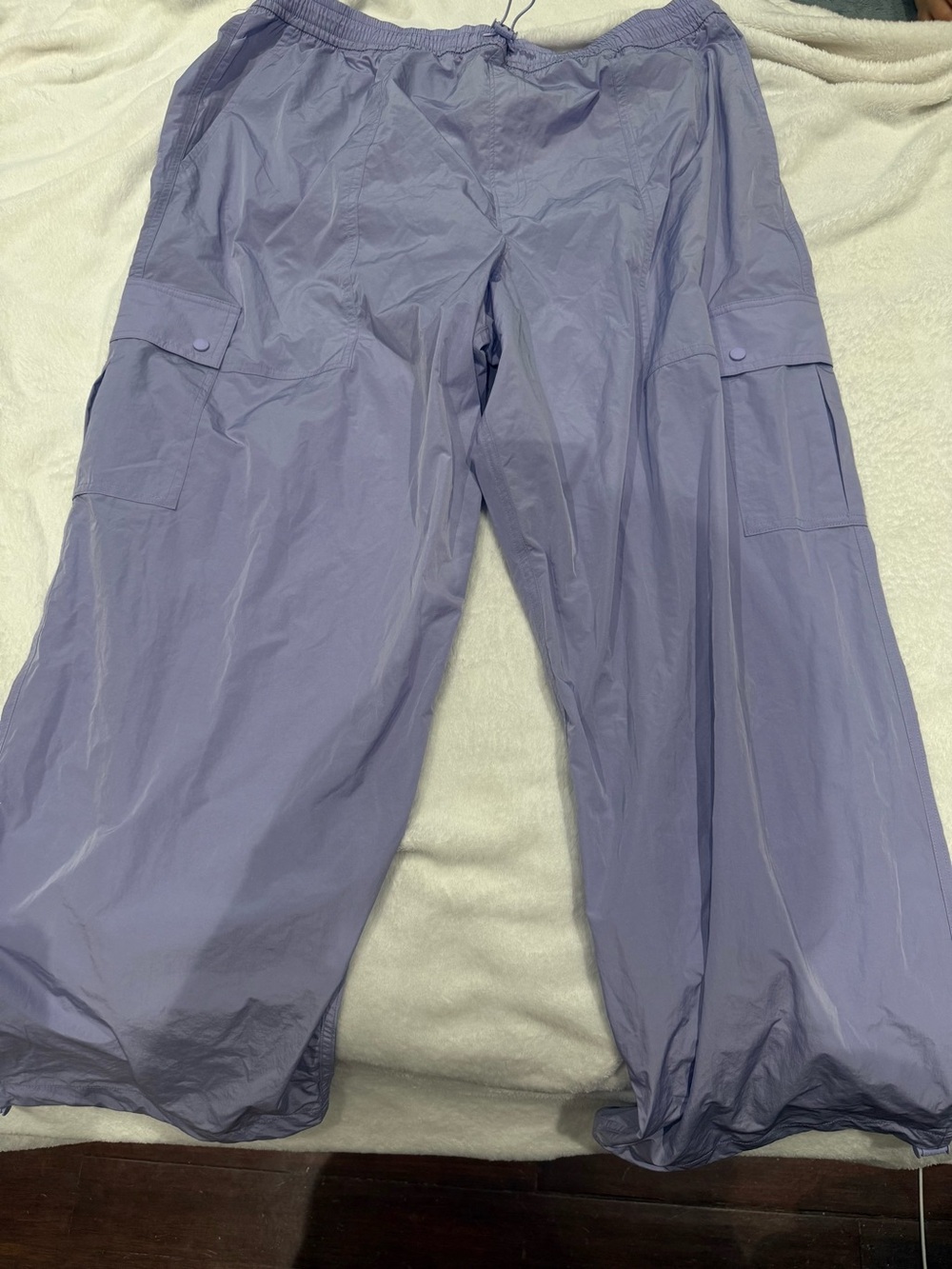 PINK Victoria's Secret Light Lavender Cargo Pants